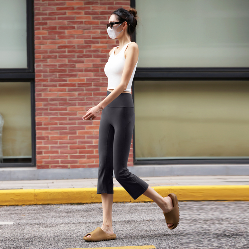 女性用クロップドフレアヨガパンツ – ピラティス、ジム、スト - Pilates Yoga Roma のレビューと価格