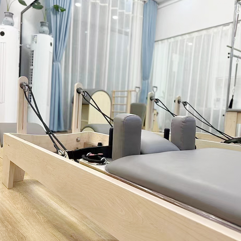 カスタマイズ可能なメープル木製調整式多機能ピラティスコアベッ - Pilates And Yoga Studio のレビューと価格