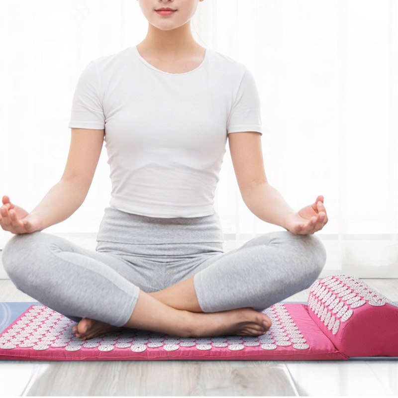 ネイルマット 指圧シャクティマット 針付きマッサージパッド  - Pilates Yoga Studio のレビューと価格