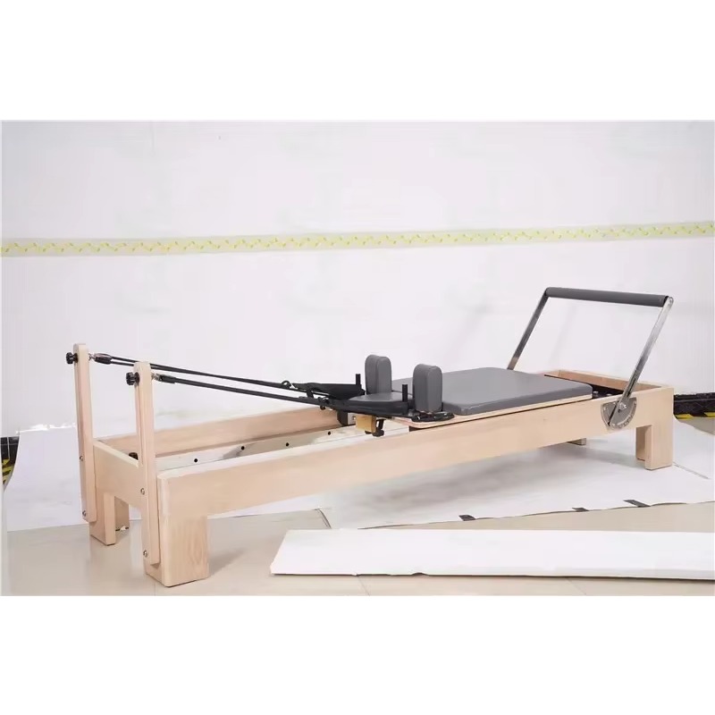 レディースエクササイズヨガスタジオバランスエクササイズマシン - Pilates And Yoga Studio のレビューと価格